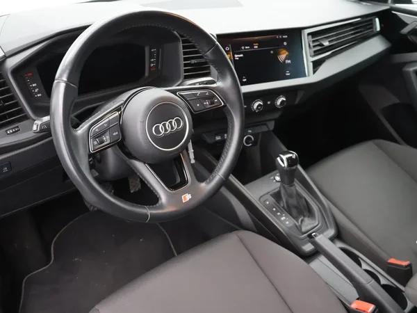 Audi A1 Sportback (2019) — foto 10 van 24