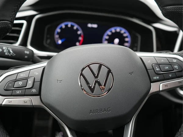 VOLKSWAGEN T-Roc (2025) — foto 11 van 27