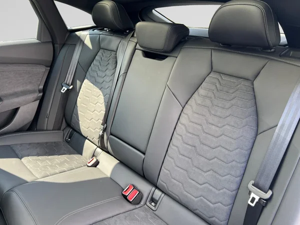 AUDI A6 Sportback e-tron (2026) — foto 10 van 24