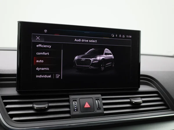 Audi Q5 (2024) — foto 27 van 46