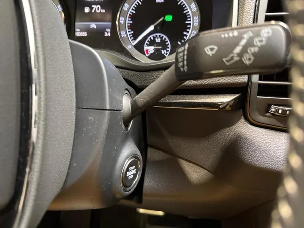 SKODA Karoq (2021) — foto 14 van 33