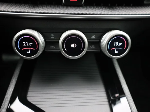 SKODA Superb Combi Dsl (2024) — foto 10 van 24