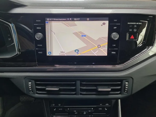 VOLKSWAGEN Taigo (2024) — foto 8 van 17