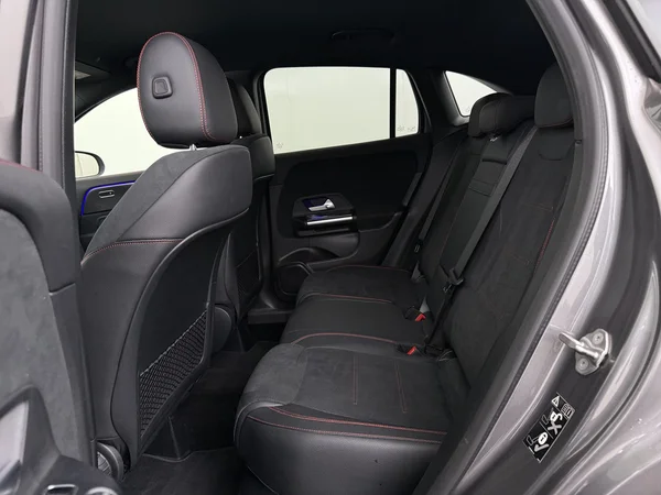 MERCEDES GLA 250 (2022) — foto 5 van 35