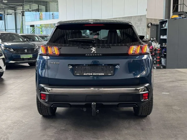 Peugeot 3008 (2022) — foto 13 van 18