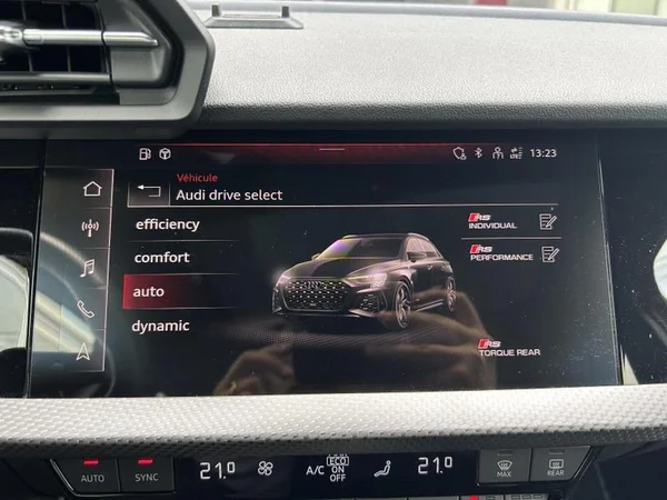 AUDI RS3 Sportback (2022) — foto 18 van 43