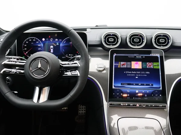Mercedes-Benz C-Klasse (2026) — foto 13 van 29