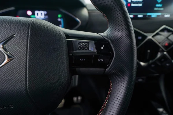 DS DS 3 Crossback E-Tense (2022) — foto 10 van 40