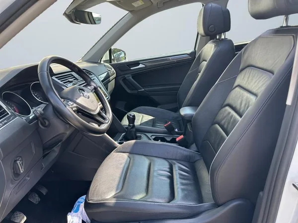 VOLKSWAGEN Tiguan Allspace Dsl (2021) — foto 7 van 23