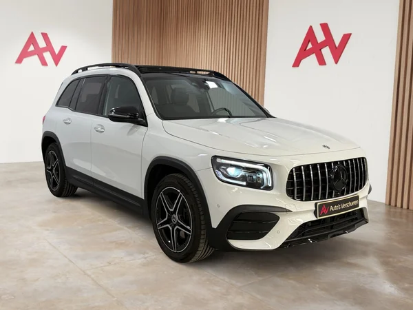 Mercedes-Benz GLB-180 (2021) — foto 12 van 31