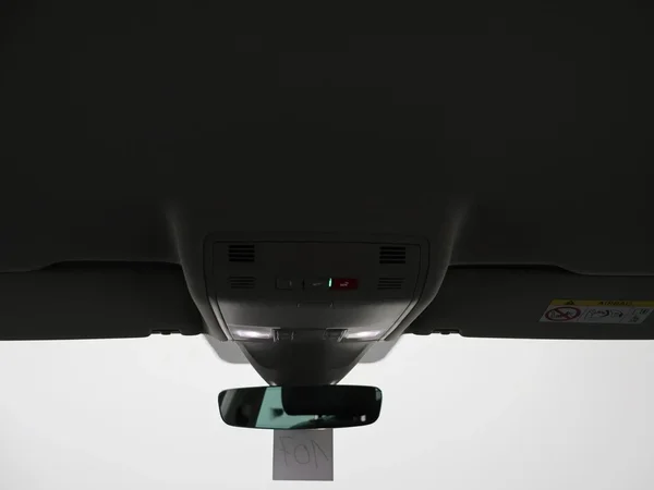 Volkswagen Tiguan (2021) — foto 16 van 27