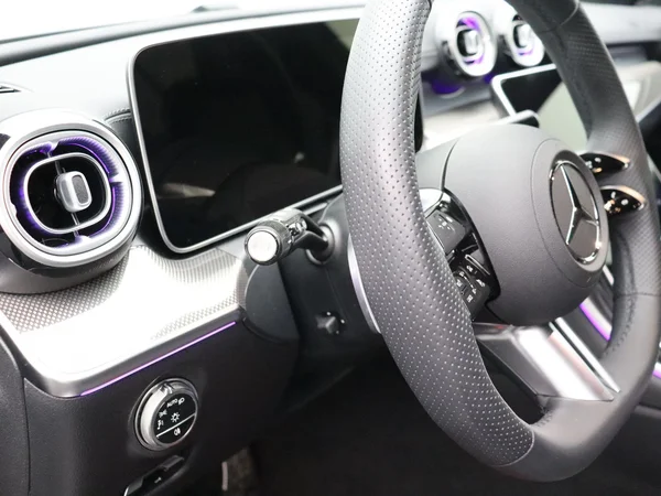 Mercedes-Benz C-Klasse (2025) — foto 24 van 24
