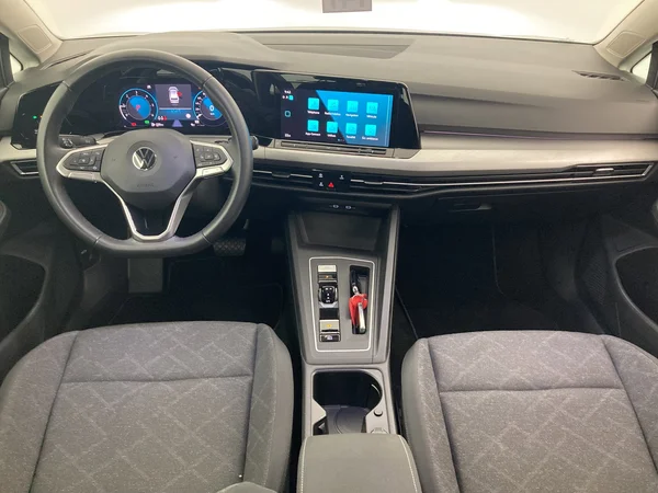 VOLKSWAGEN Golf Variant VIII (2021) — foto 28 van 36