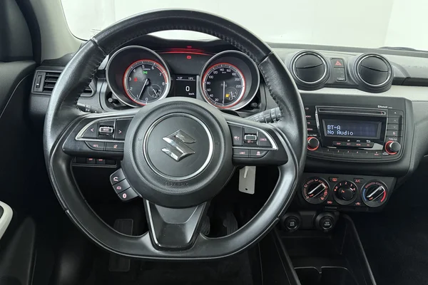 Suzuki Swift (2021) — foto 21 van 21
