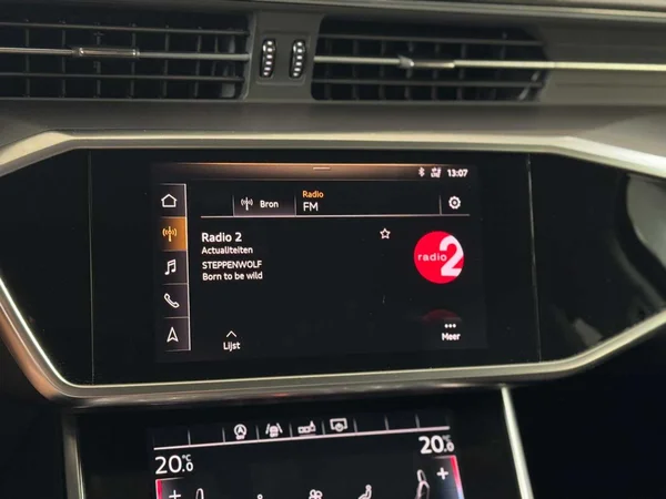 Audi A6 Avant (2019) — foto 2 van 17
