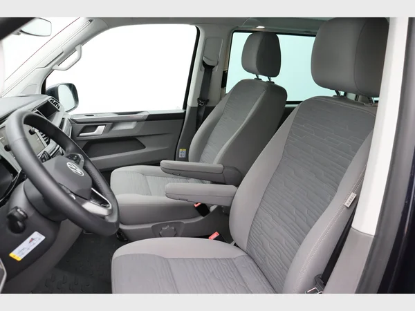 VOLKSWAGEN T6.1 California (2023) — foto 20 van 24