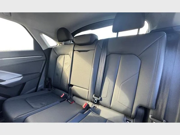 Audi Q3 Sportback (2025) — foto 2 van 21