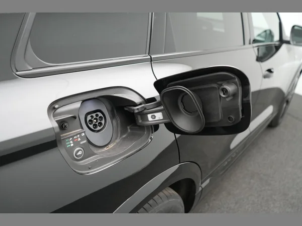 AUDI Q6 e-tron (2025) — foto 40 van 46
