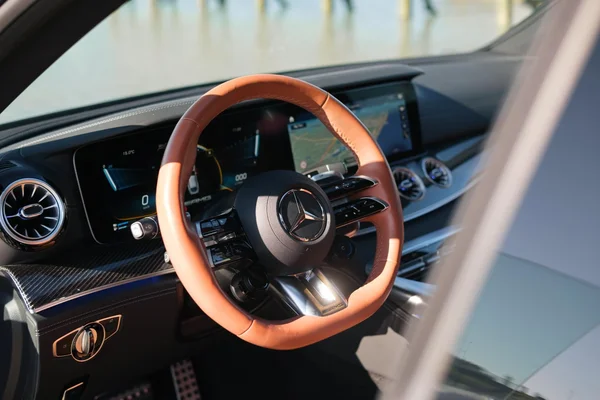 Mercedes-AMG GT (2023) — foto 19 van 48