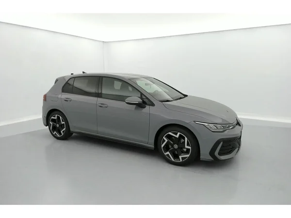 VOLKSWAGEN Golf VIII (2025) — foto 28 van 36