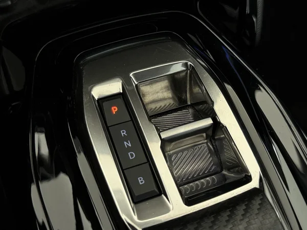 PEUGEOT 208 (2022) — foto 4 van 31