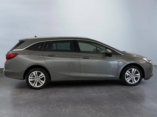 OPEL Astra Sports Tourer (2019) — foto 22 van 27