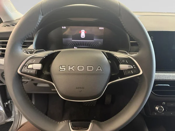 SKODA Kamiq (2026) — foto 3 van 18