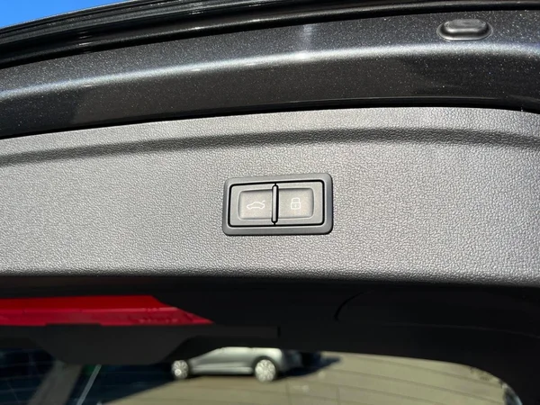 AUDI A3 Sportback (2023) — foto 19 van 22