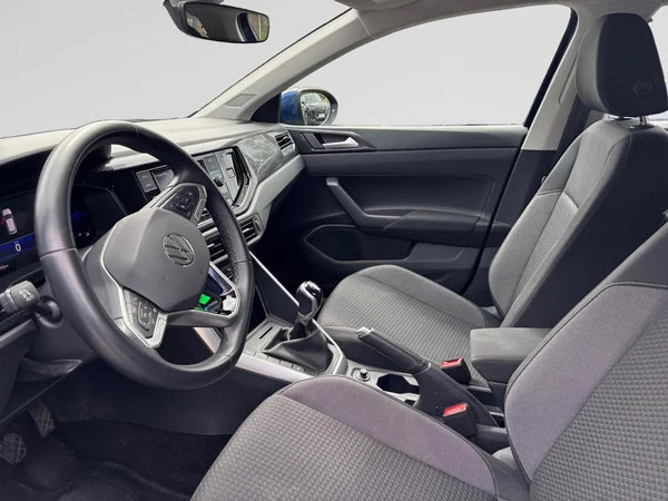 VOLKSWAGEN Taigo (2023) — foto 24 van 24
