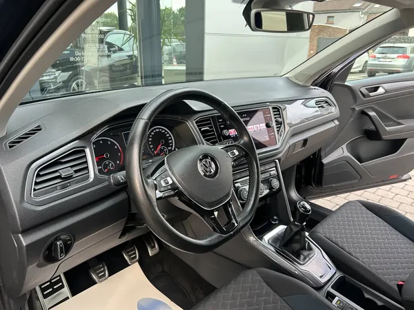 Volkswagen T-Roc (2019) — foto 24 van 24