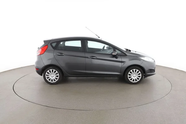 Ford Fiesta (2016) — foto 13 van 16