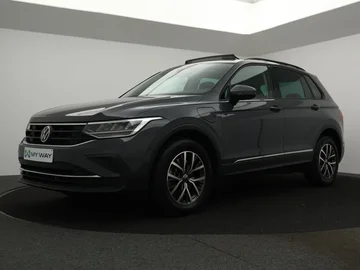 Volkswagen Tiguan (2022)