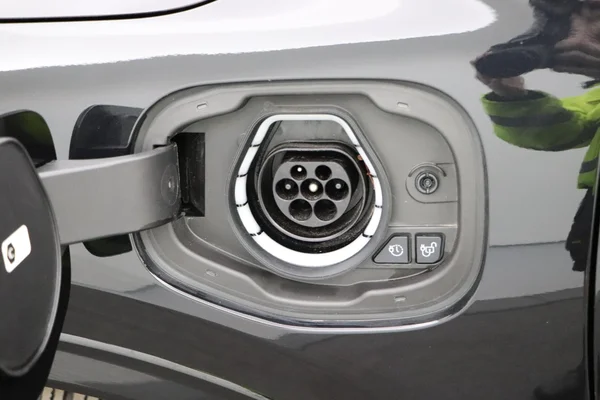 Ford Kuga (2023) — foto 16 van 29