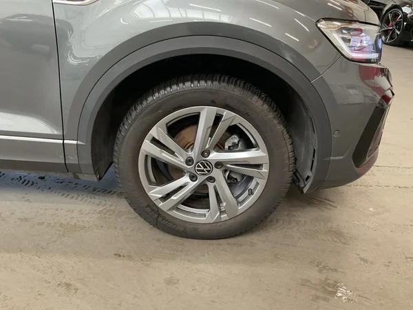 VOLKSWAGEN T-Roc (2023) — foto 9 van 23