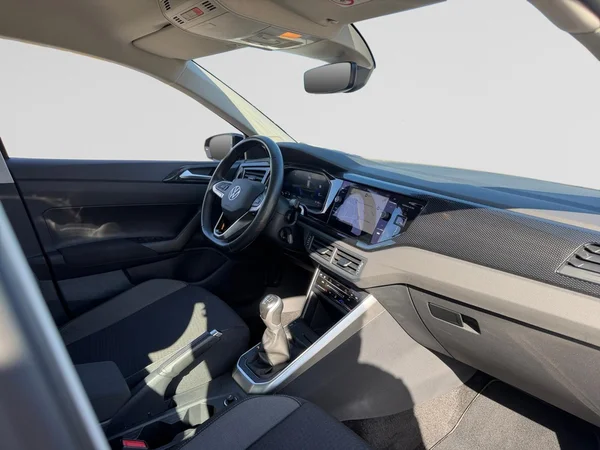 VOLKSWAGEN Polo (2023) — foto 17 van 21