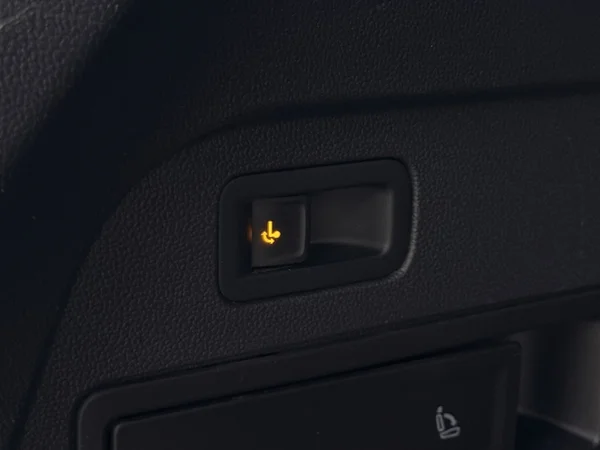 VOLKSWAGEN Tiguan Allspace (2018) — foto 24 van 33