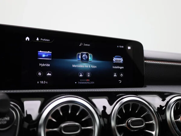 Mercedes-Benz CLA (2022) — foto 20 van 53