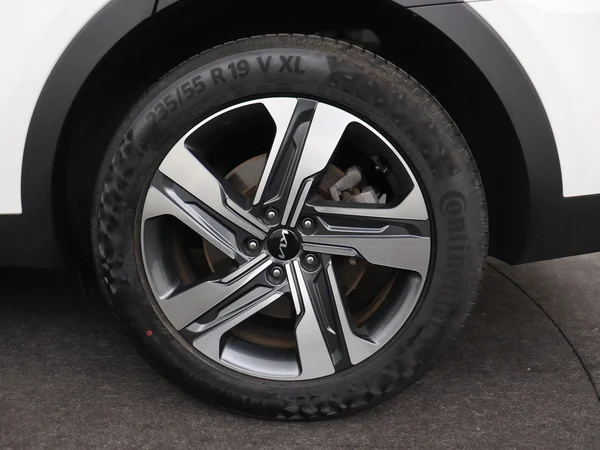 KIA Sorento (2024) — foto 7 van 31