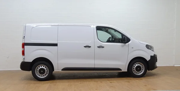 Opel Vivaro (2025) — foto 18 van 21