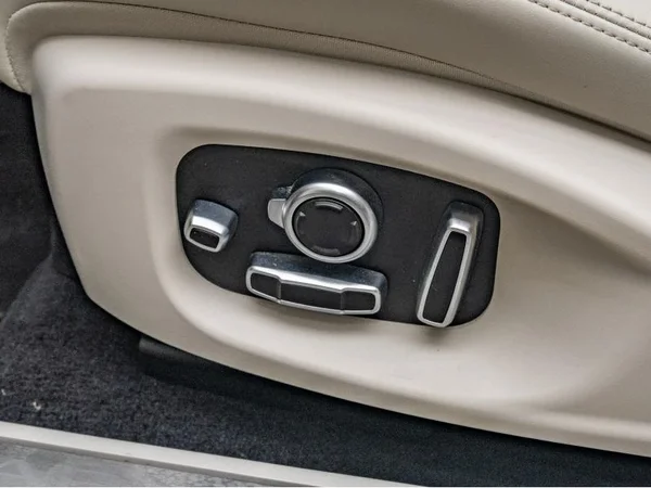 Jaguar I-PACE (2022) — foto 18 van 30
