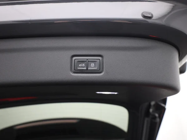AUDI Q6 e-tron (2026) — foto 4 van 27