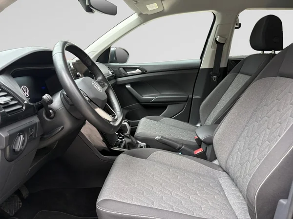 VOLKSWAGEN T-Cross (2024) — foto 24 van 24