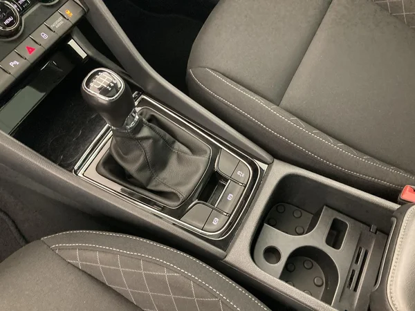 SKODA Karoq Dsl (2021) — foto 20 van 36