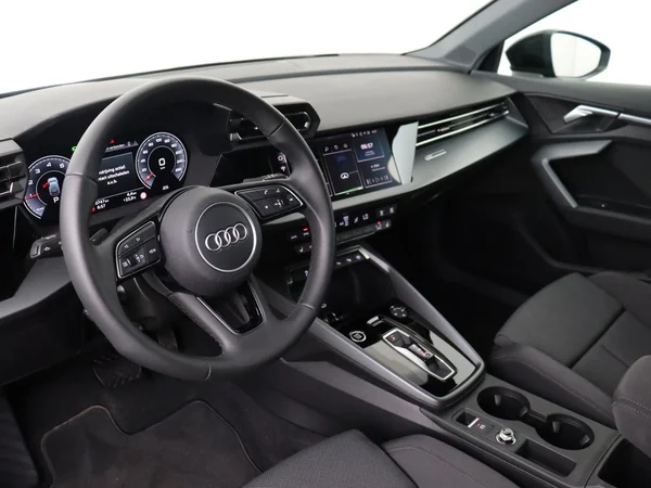 AUDI A3 Sportback (2025) — foto 15 van 18