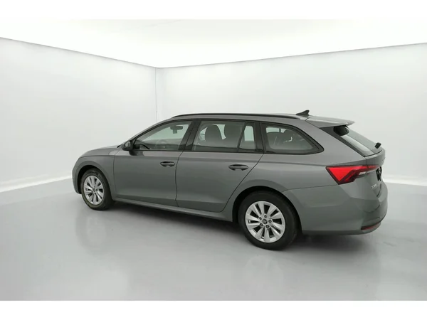 SKODA Octavia Combi (2025) — foto 27 van 36