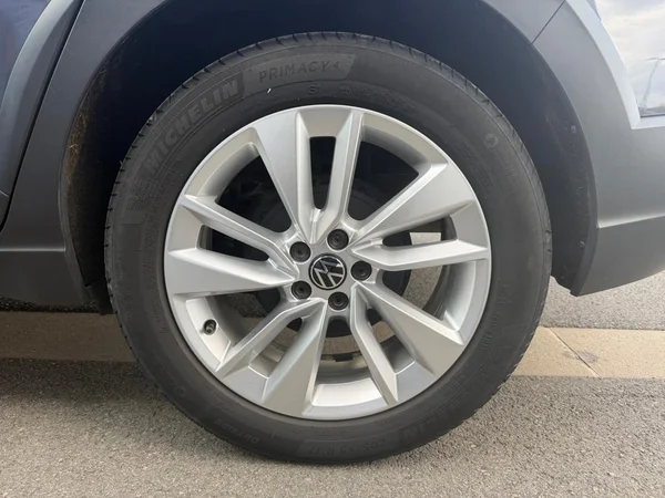 VOLKSWAGEN Taigo (2024) — foto 13 van 20