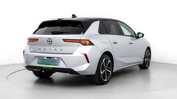 Opel Astra (2024) — foto 45 van 54