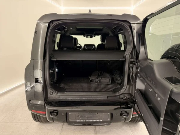 Land Rover Defender — foto 20 van 22