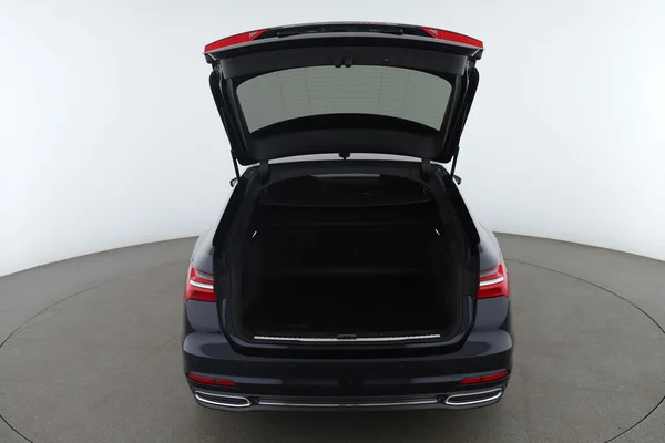 1113_e102cdd9-b788-4bed-afd6-b8a74c31a83e_2019-16.webp