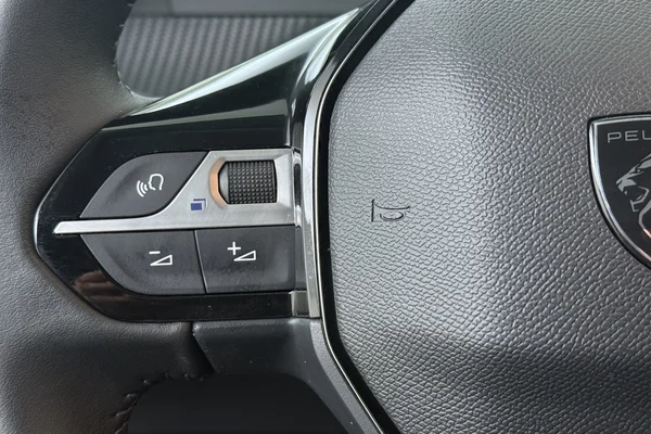 Peugeot 208 (2025) — foto 5 van 16